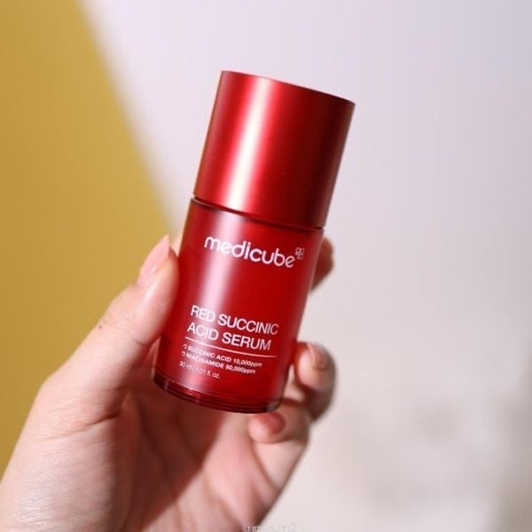 Medicube - Red Succinic Acid Serum ARABIYA BAZAR